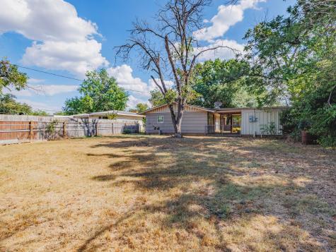 311 Miami Street Coleman TX 76834
