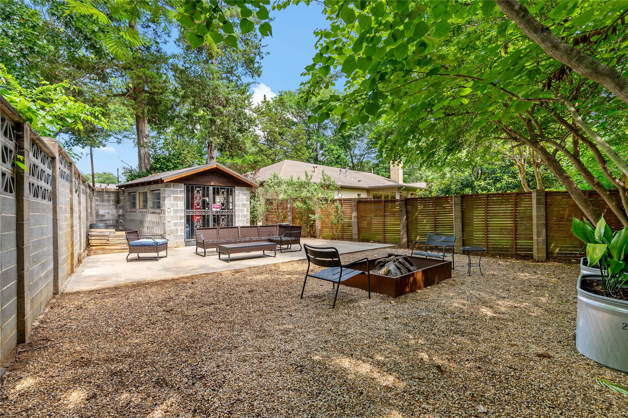 670 SE 31st Street Paris TX 75460