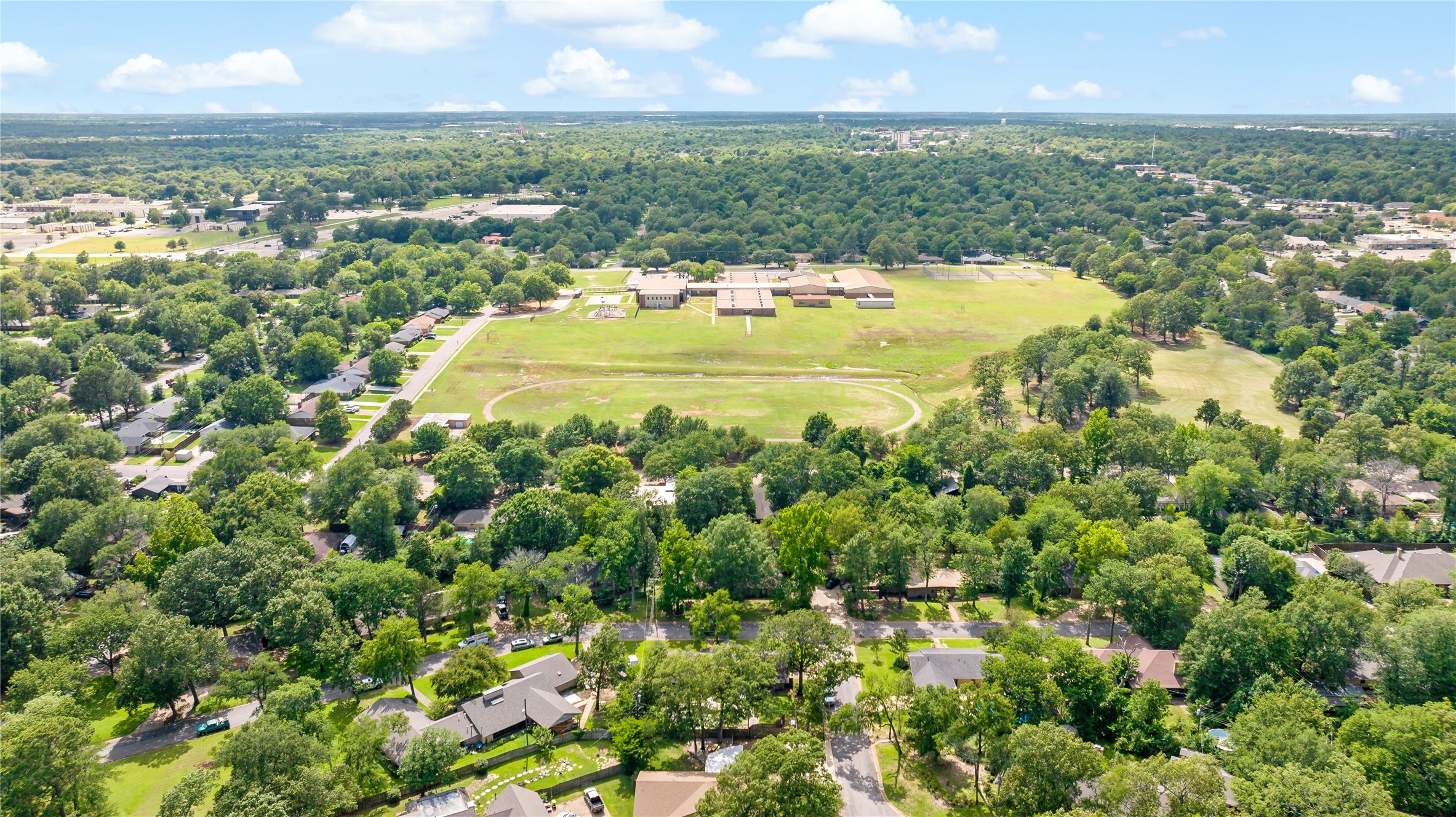 670 SE 31st Street Paris TX 75460