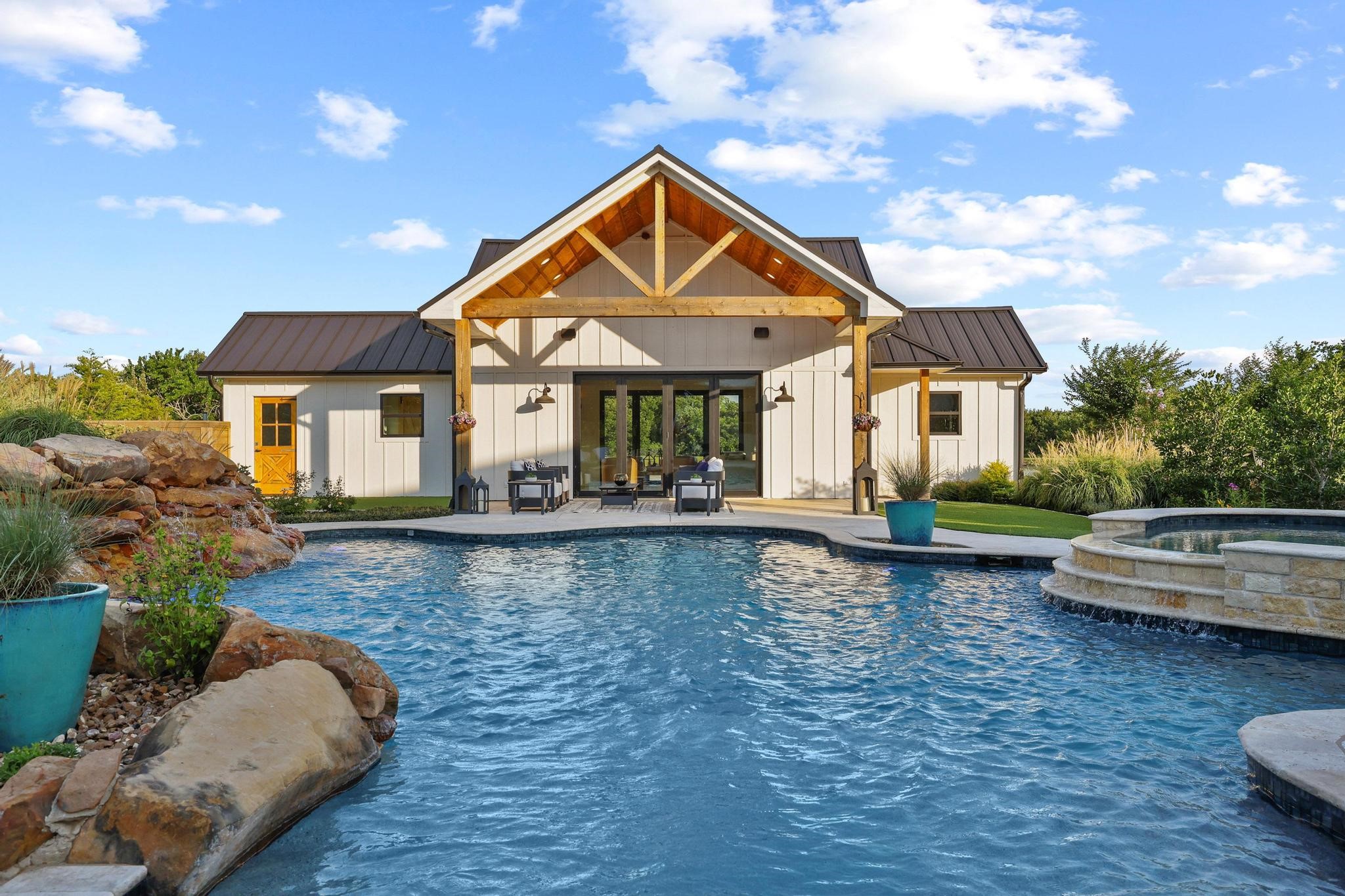 192 Mcclain Lane Pottsboro TX 75076
