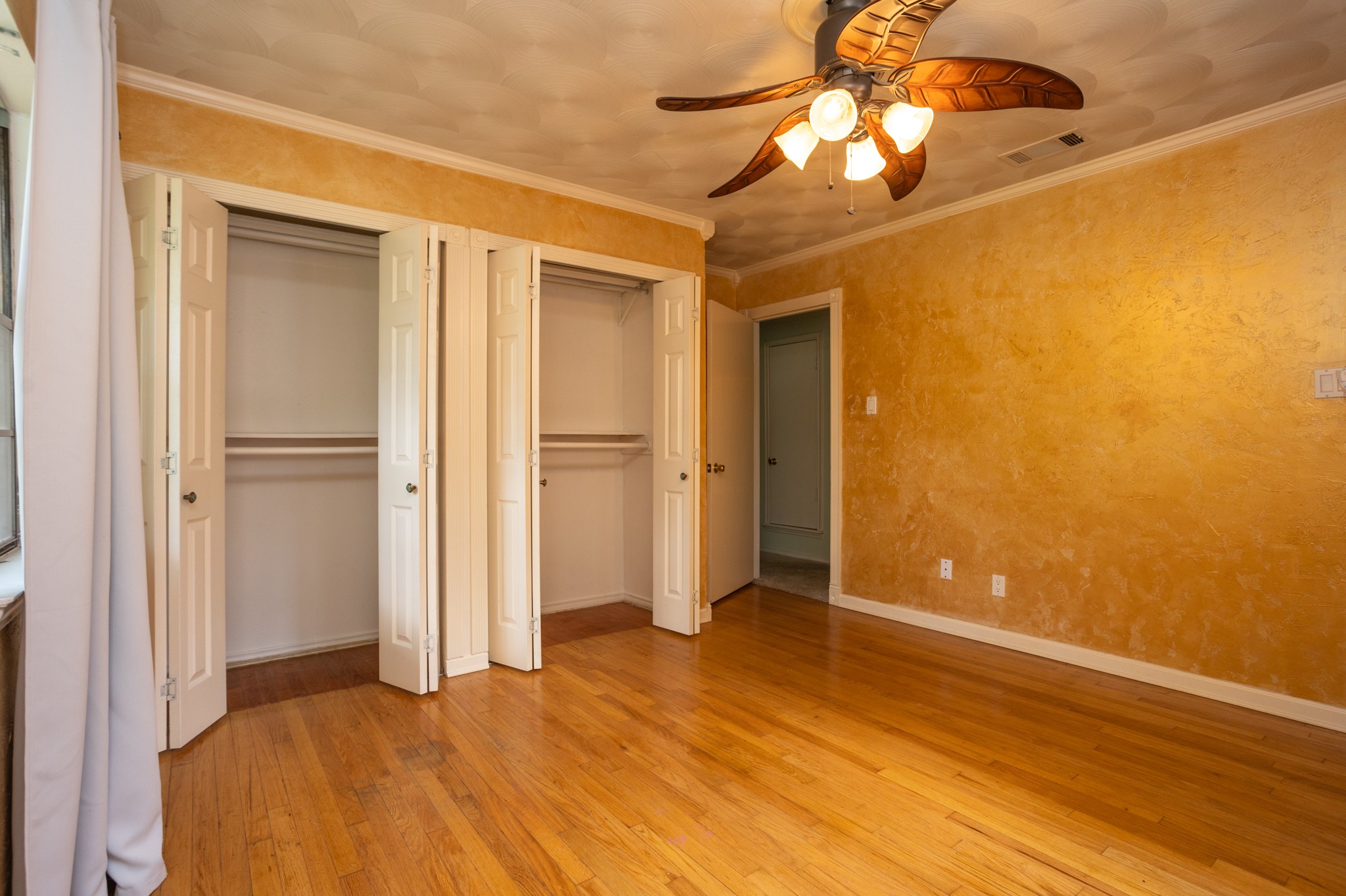 410 E Mona Avenue Duncanville TX 75137