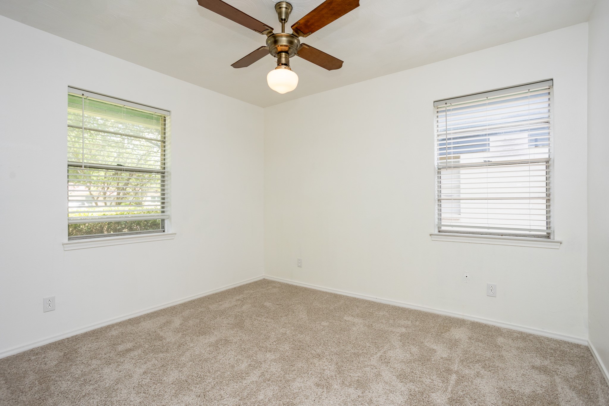 410 E Mona Avenue Duncanville TX 75137