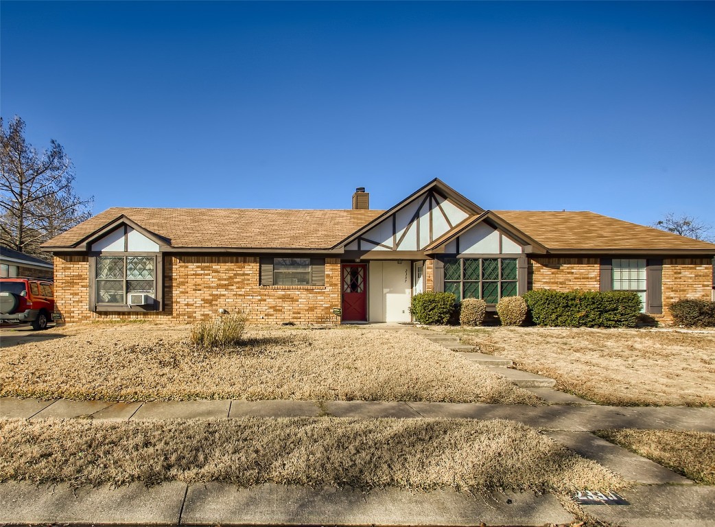 2333 Dalewood Lane Bedford TX 76022