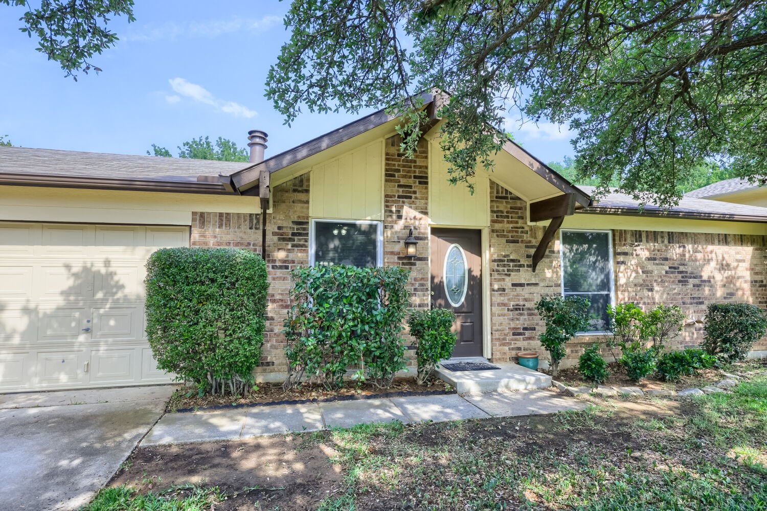 5901 Guildwood Drive Arlington TX 76017