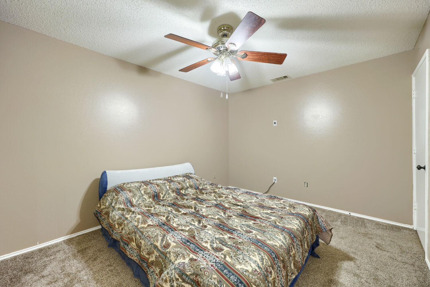5901 Guildwood Drive Arlington TX 76017