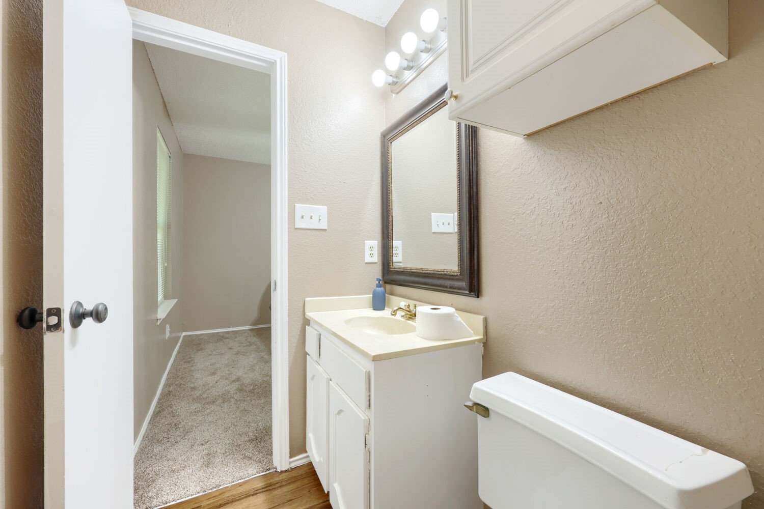 5901 Guildwood Drive Arlington TX 76017