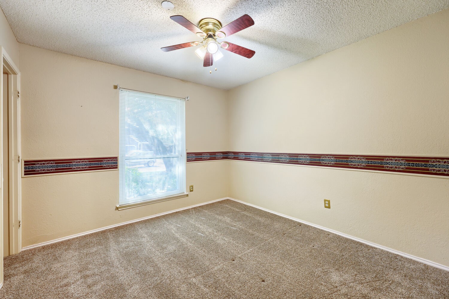 5901 Guildwood Drive Arlington TX 76017