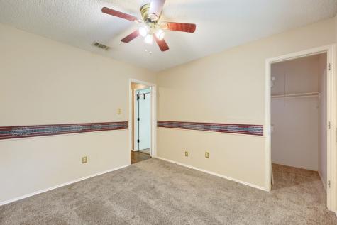 5901 Guildwood Drive Arlington TX 76017