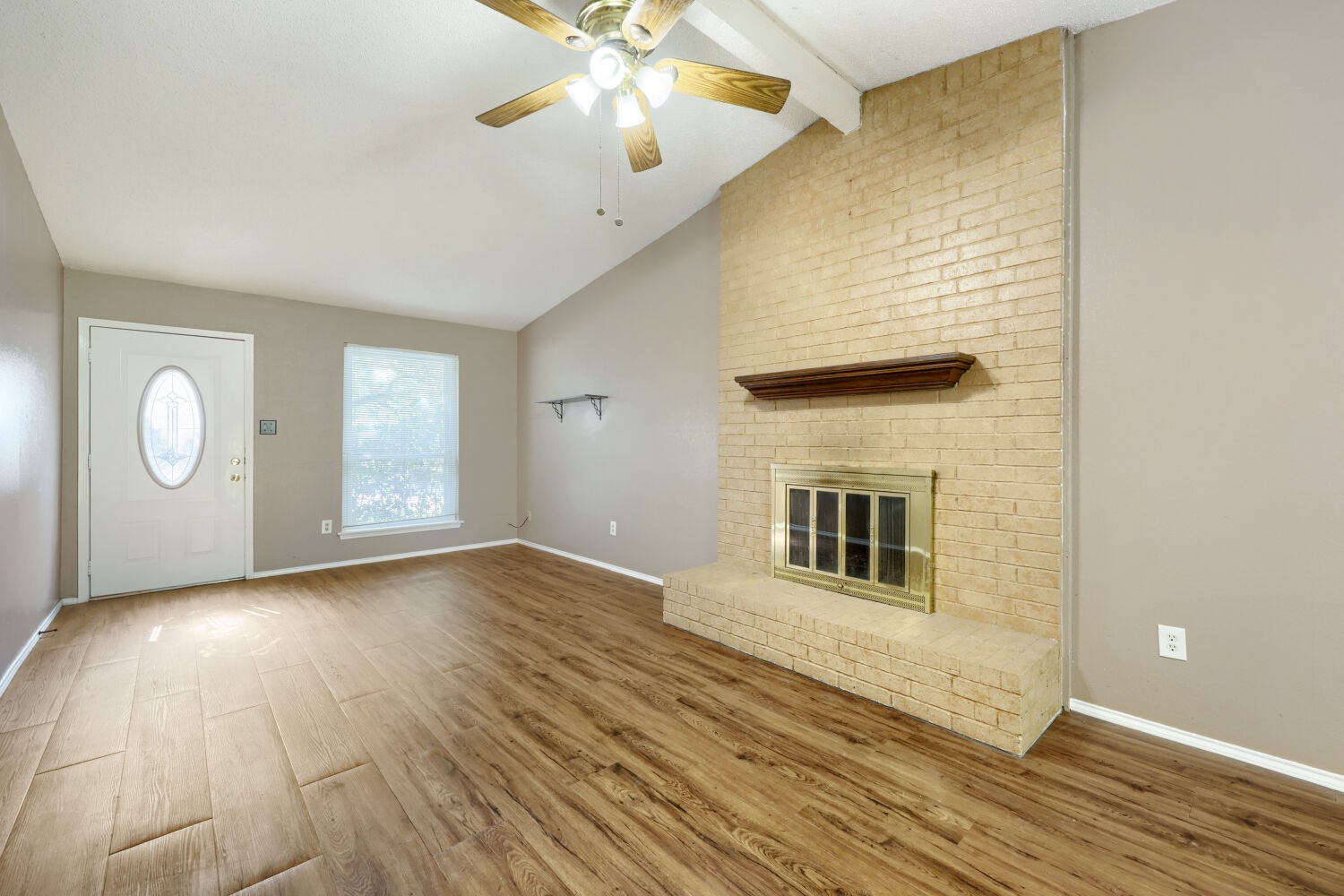 5901 Guildwood Drive Arlington TX 76017