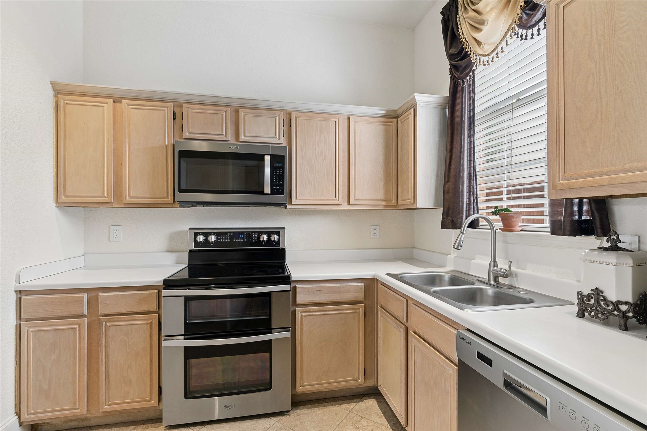 672 Raintree Circle Coppell TX 75019
