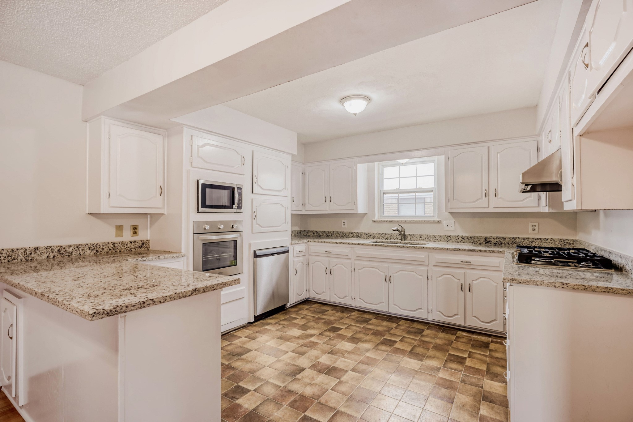 718 Devonshire Drive Richardson TX 75080