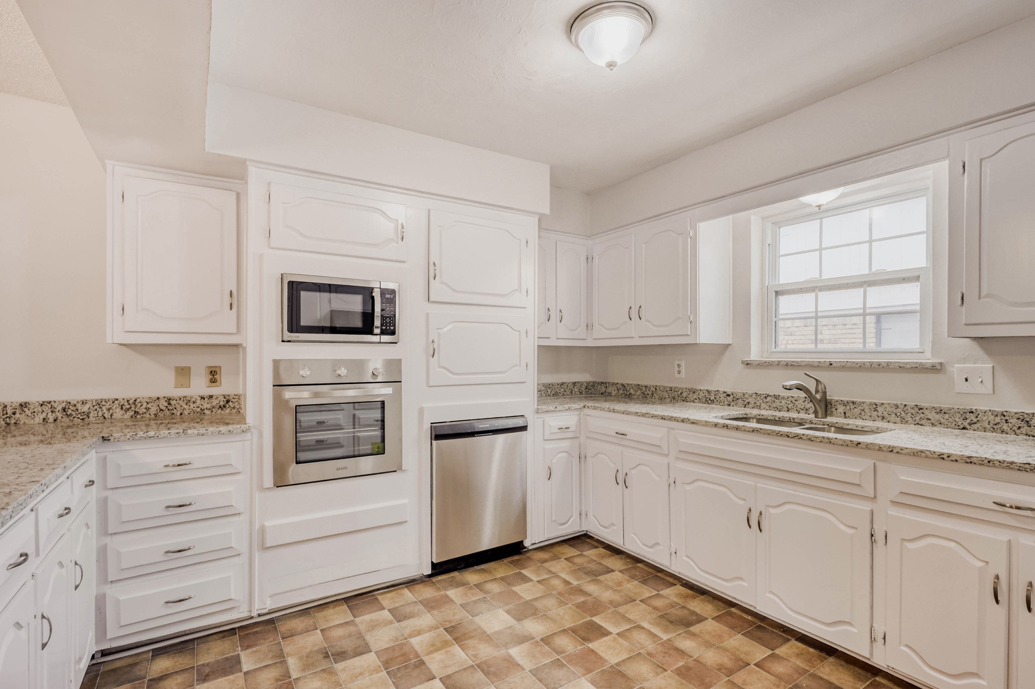 718 Devonshire Drive Richardson TX 75080