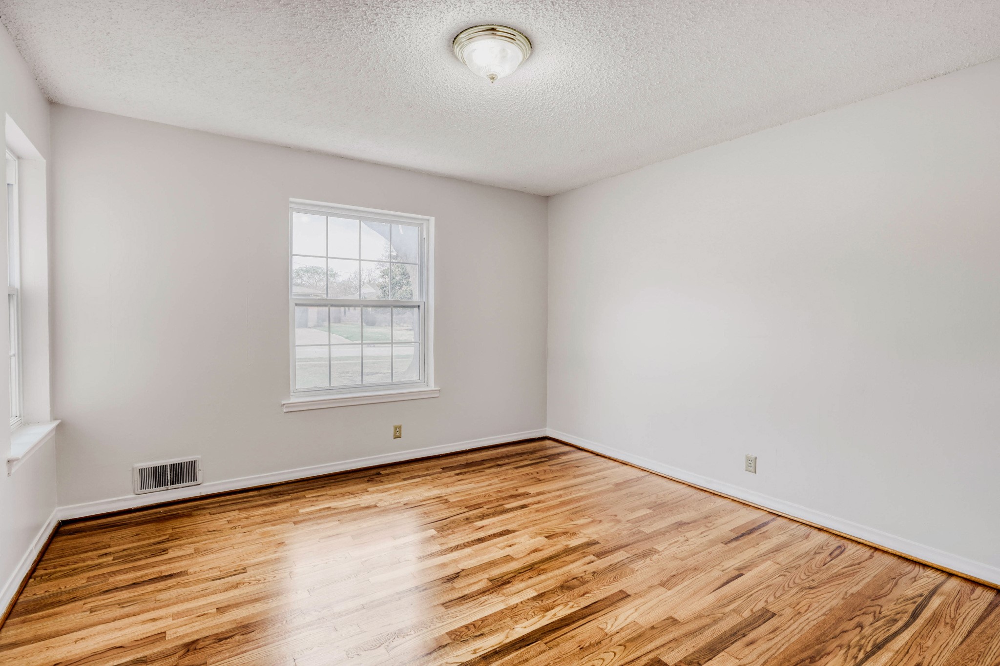 718 Devonshire Drive Richardson TX 75080