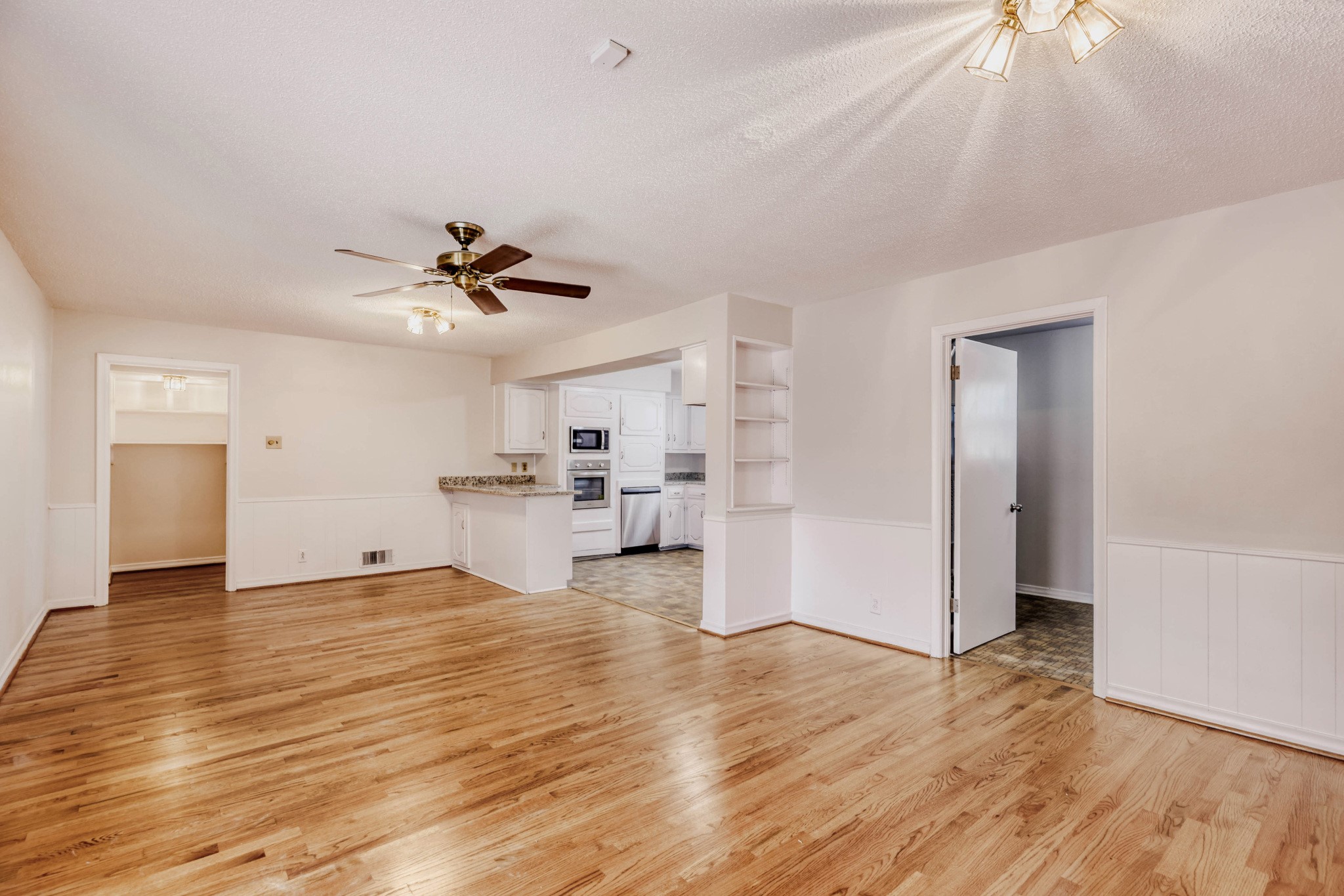 718 Devonshire Drive Richardson TX 75080