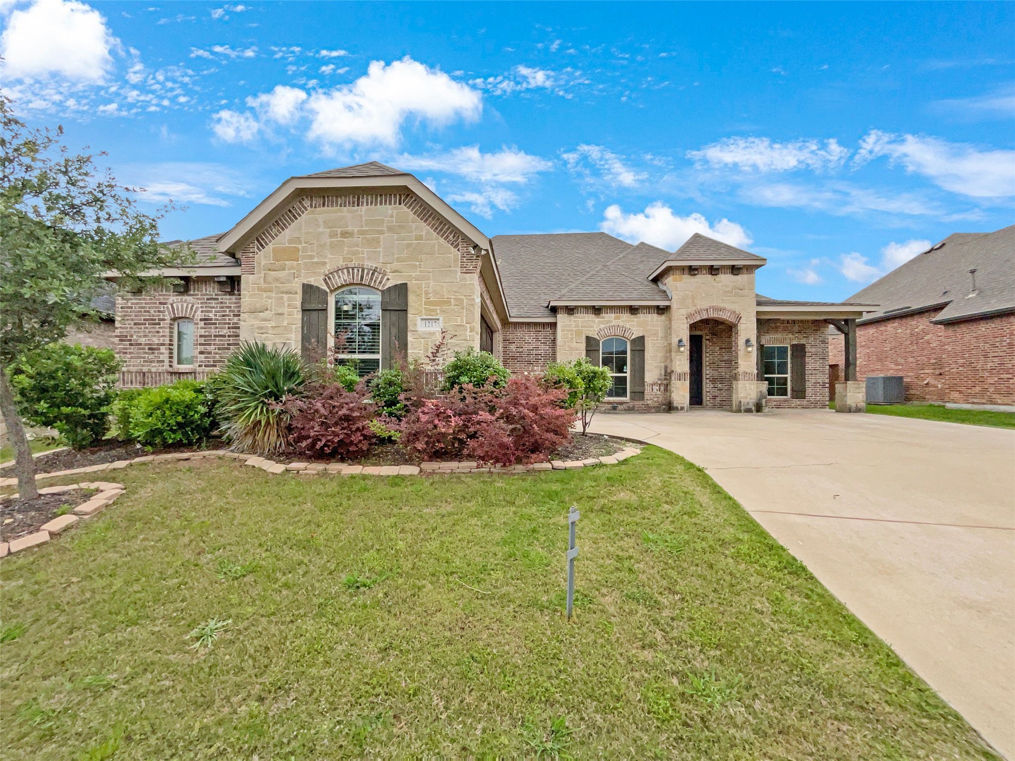 1217 Teton Drive Burleson TX 76028