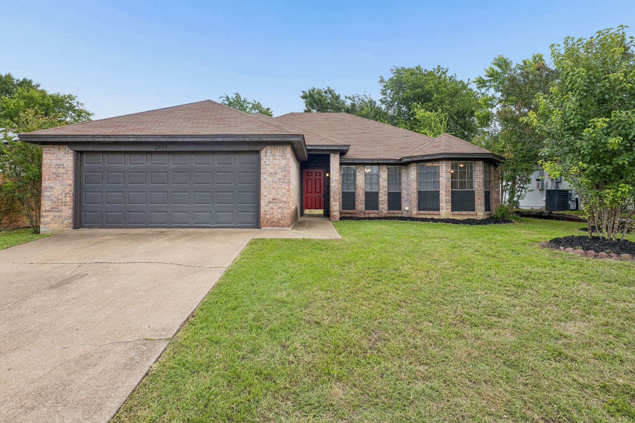 6433 Ridglea Drive Watauga TX 76148