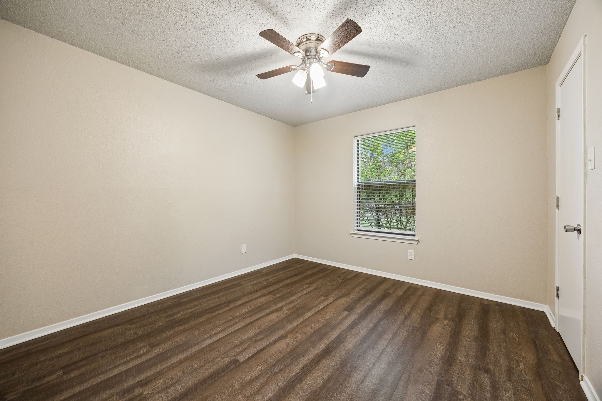 6433 Ridglea Drive Watauga TX 76148