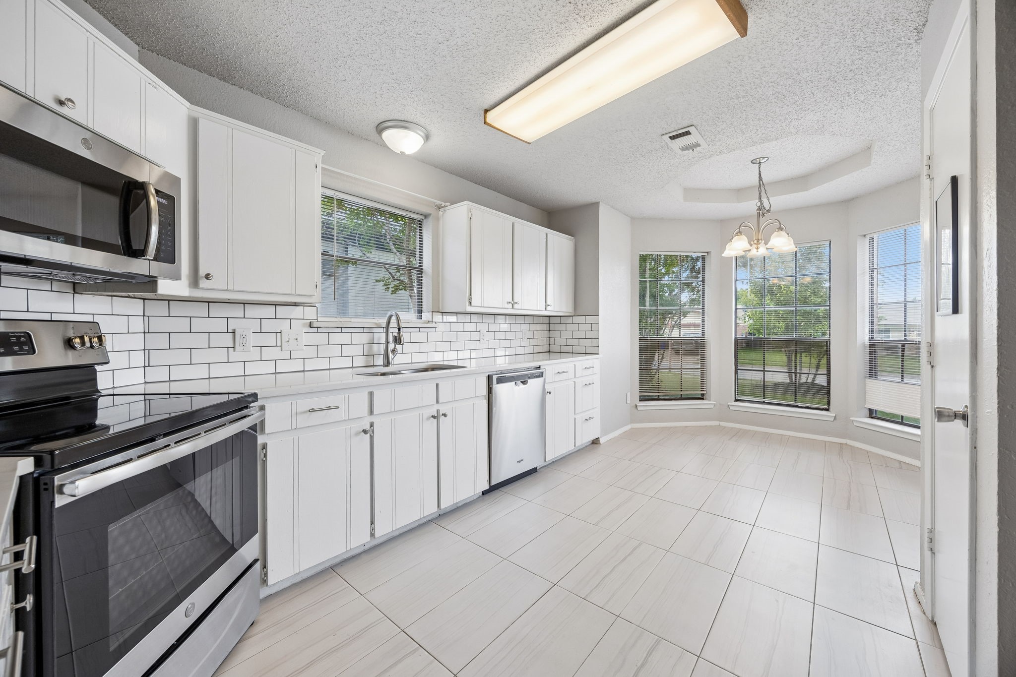 6433 Ridglea Drive Watauga TX 76148