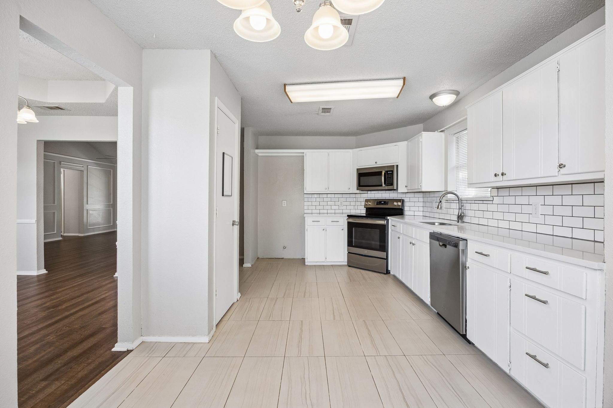 6433 Ridglea Drive Watauga TX 76148