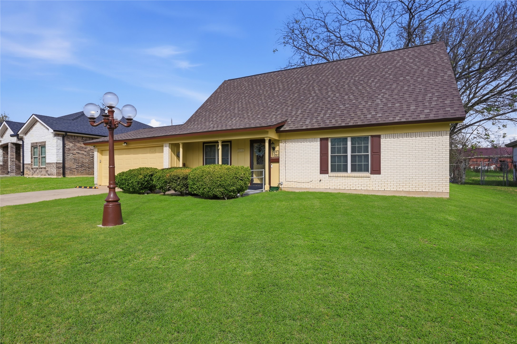 6805 Wagonet Road Forest Hill TX 76140