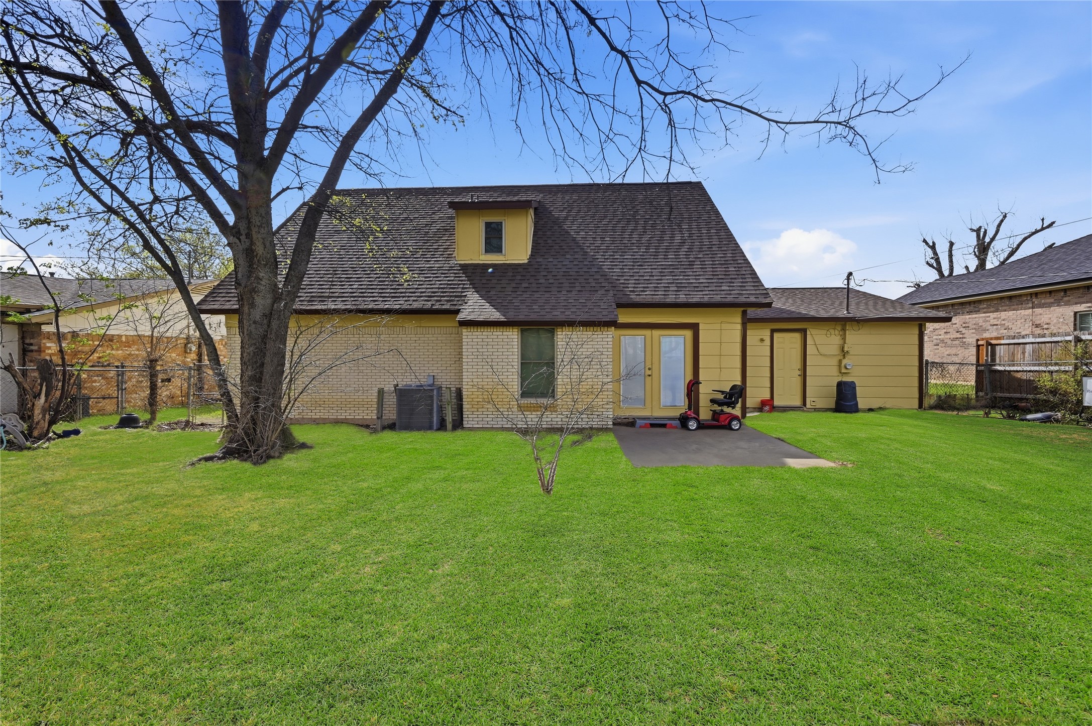 6805 Wagonet Road Forest Hill TX 76140