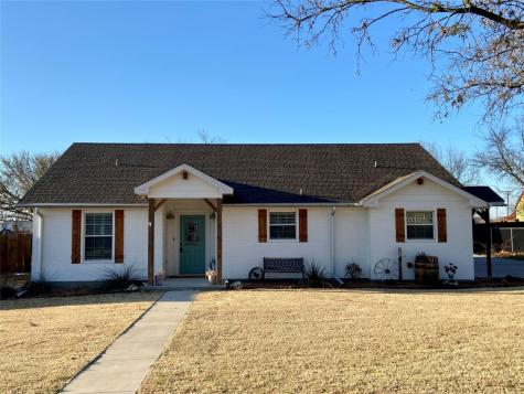 614 E 2nd Street Muenster TX 76252