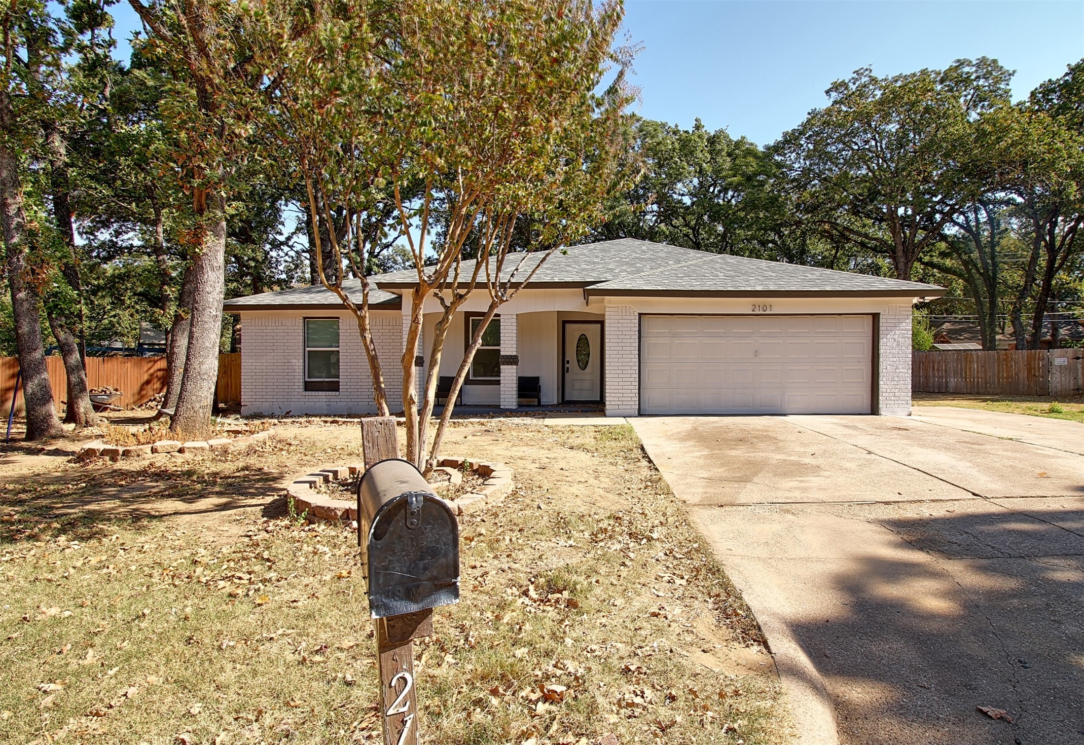2101 Rainwood Court Arlington TX 76017