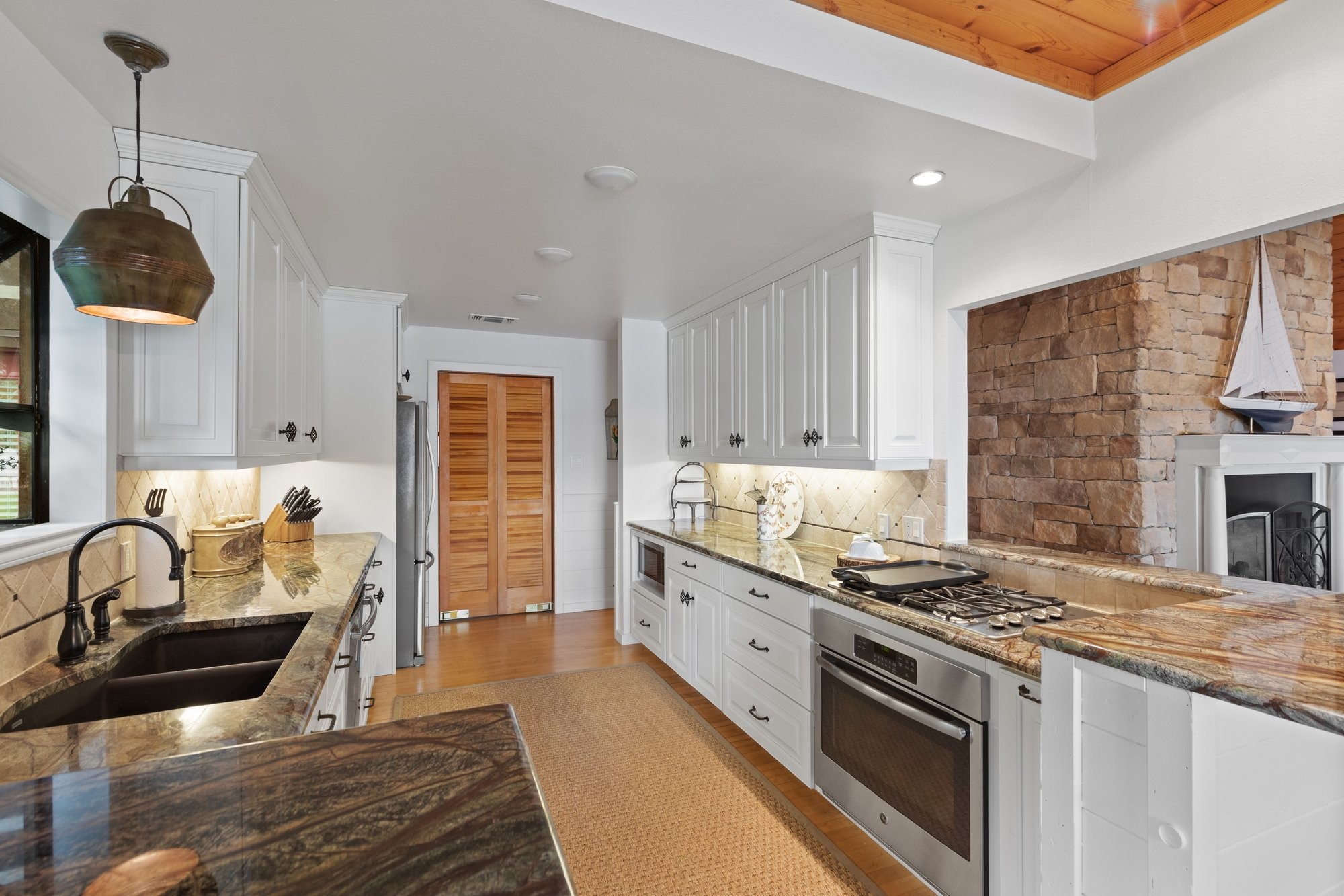 307 King Laurence Court Scroggins TX 75480