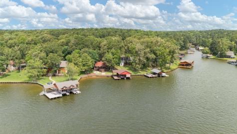 307 King Laurence Court Scroggins TX 75480