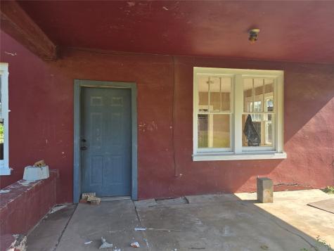 1100 E Walker Street Breckenridge TX 76424