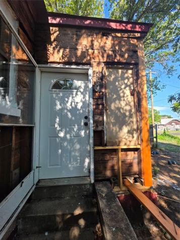 1100 E Walker Street Breckenridge TX 76424