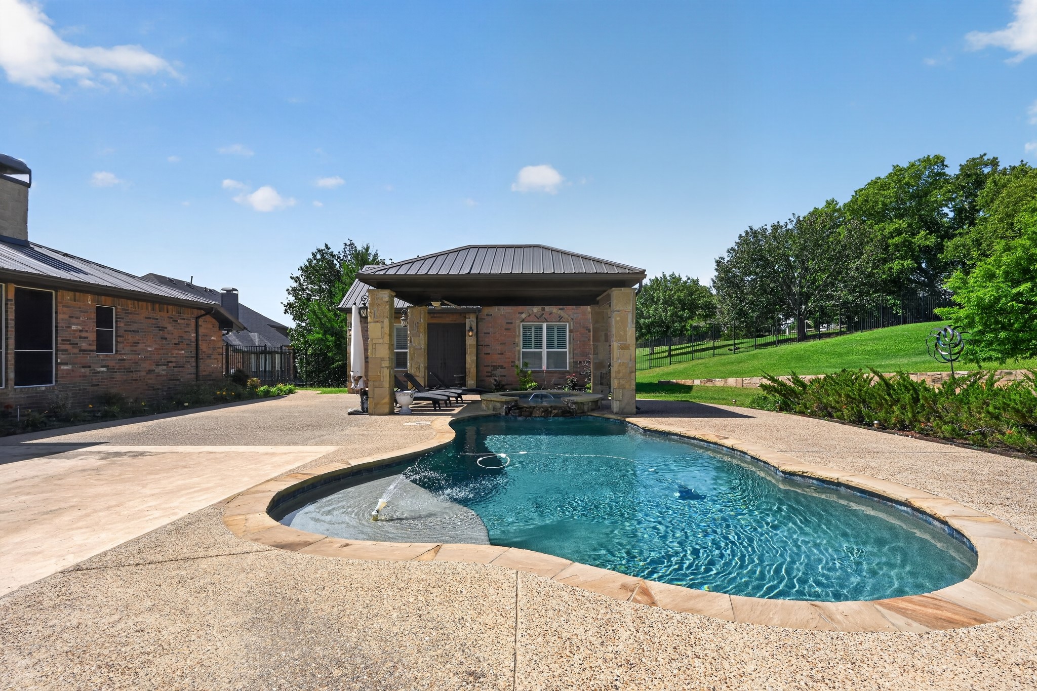 102 W Carruth Lane Double Oak TX 75077