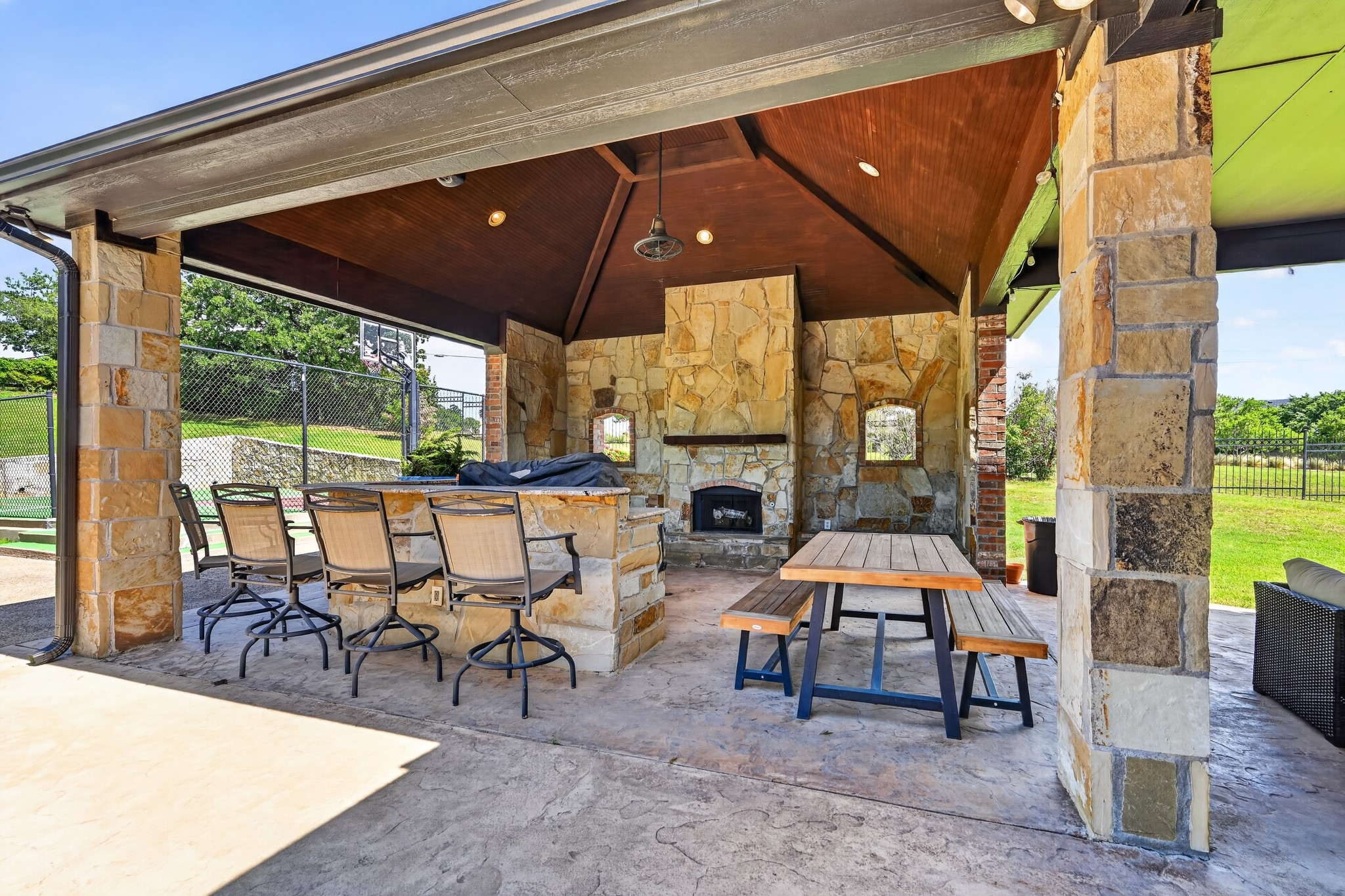 102 W Carruth Lane Double Oak TX 75077