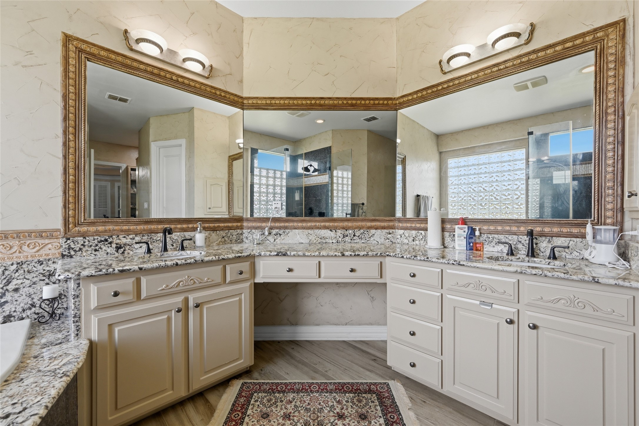 102 W Carruth Lane Double Oak TX 75077