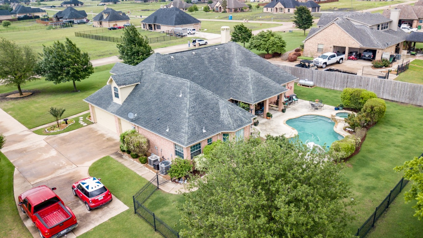 2644 W Alamosa Drive Terrell TX 75160