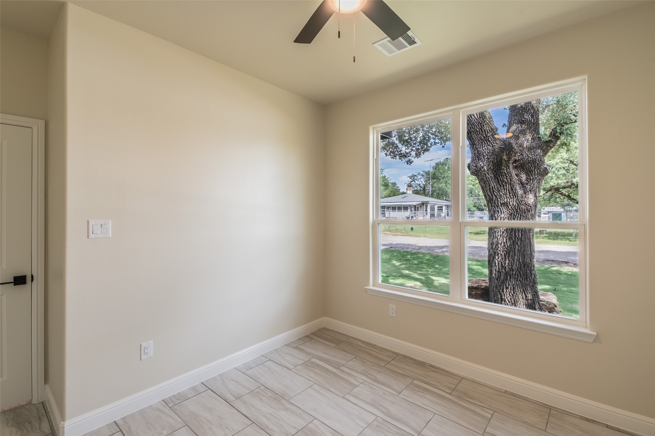 2719 Sycamore Court Granbury TX 76048