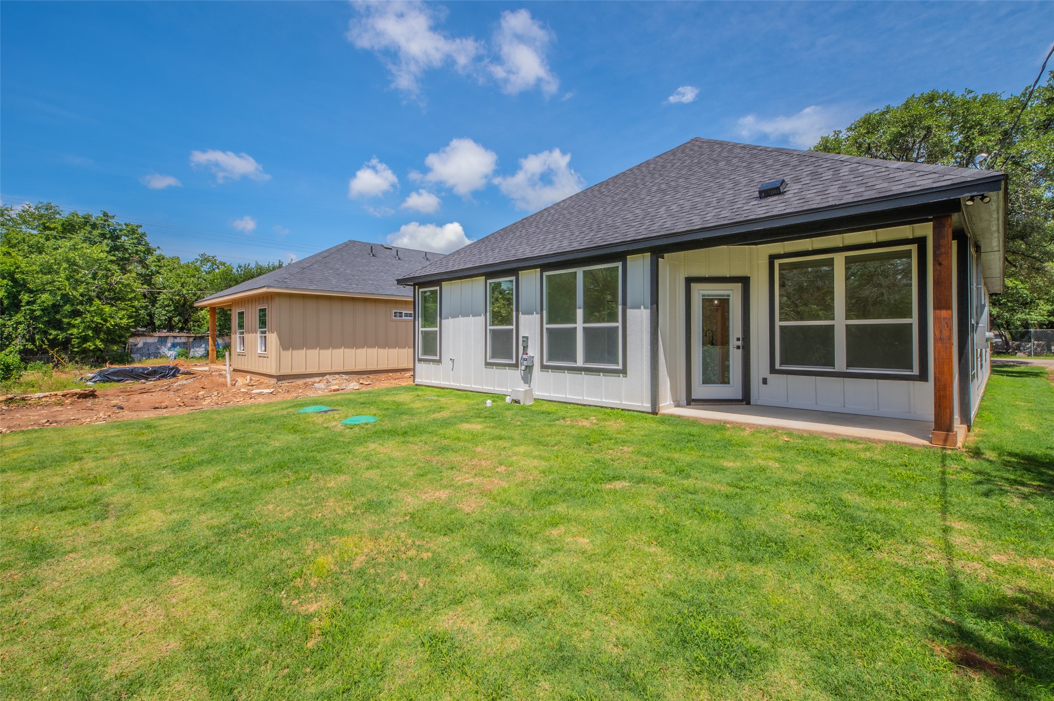 2719 Sycamore Court Granbury TX 76048