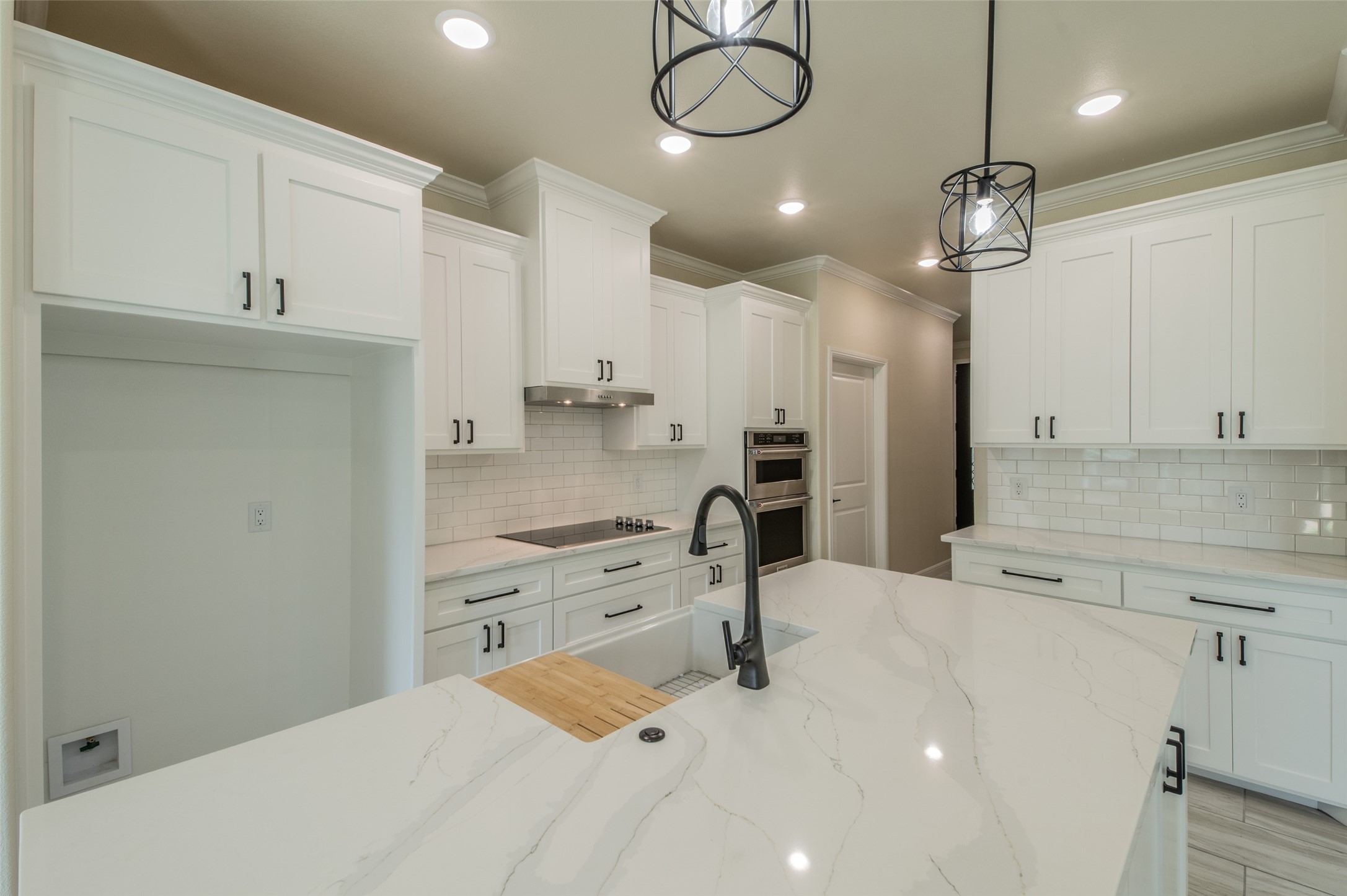 2719 Sycamore Court Granbury TX 76048