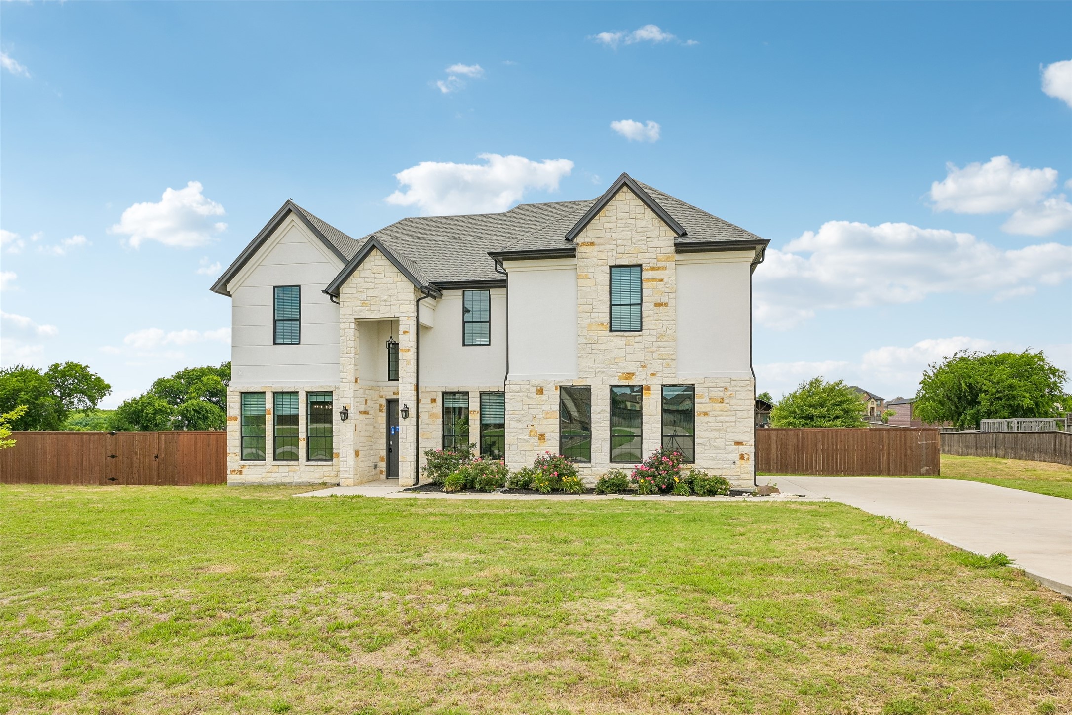 681 Davenport Drive Waxahachie TX 75167
