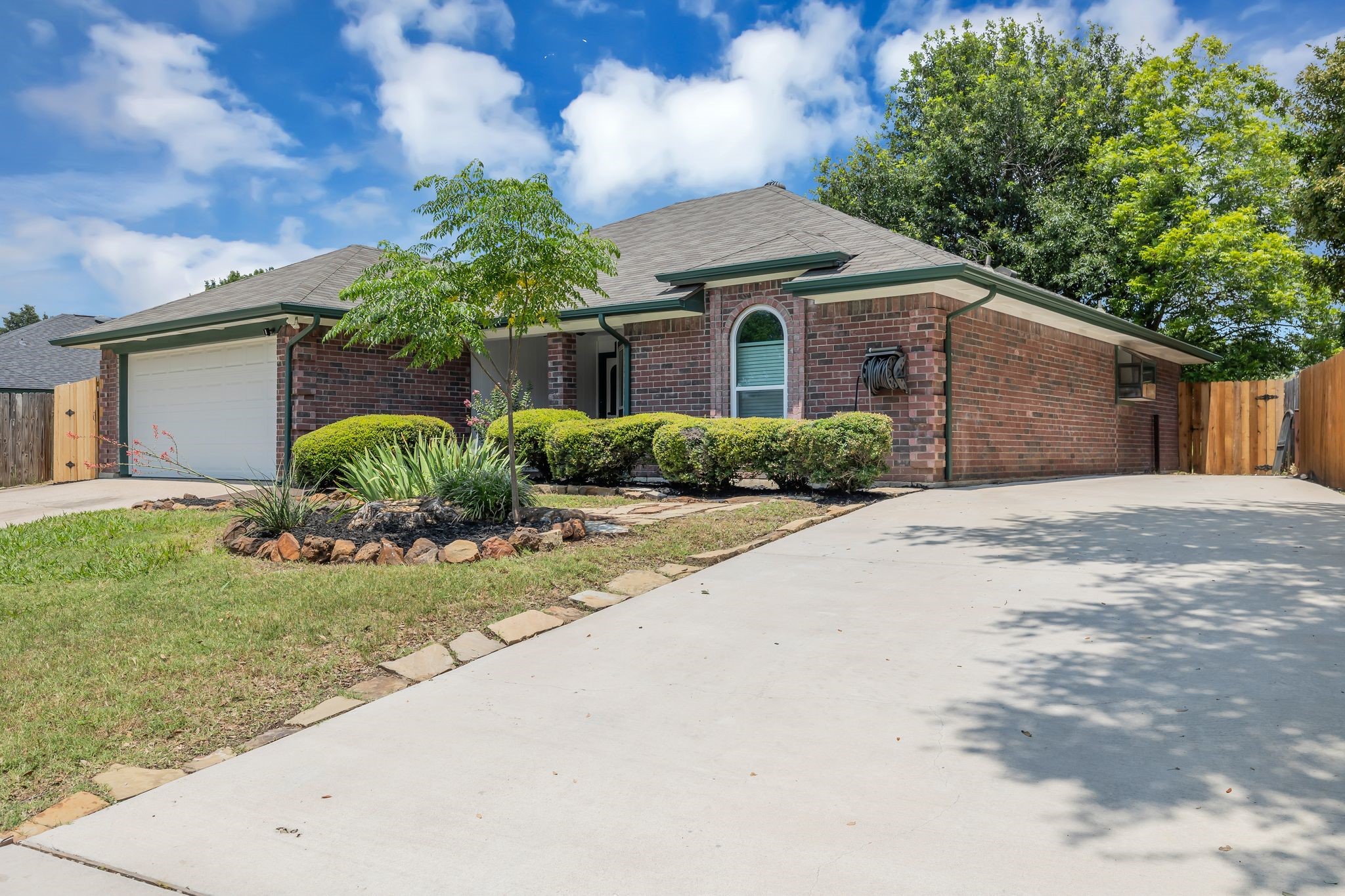 6304 Hunters Glen Drive Watauga TX 76148