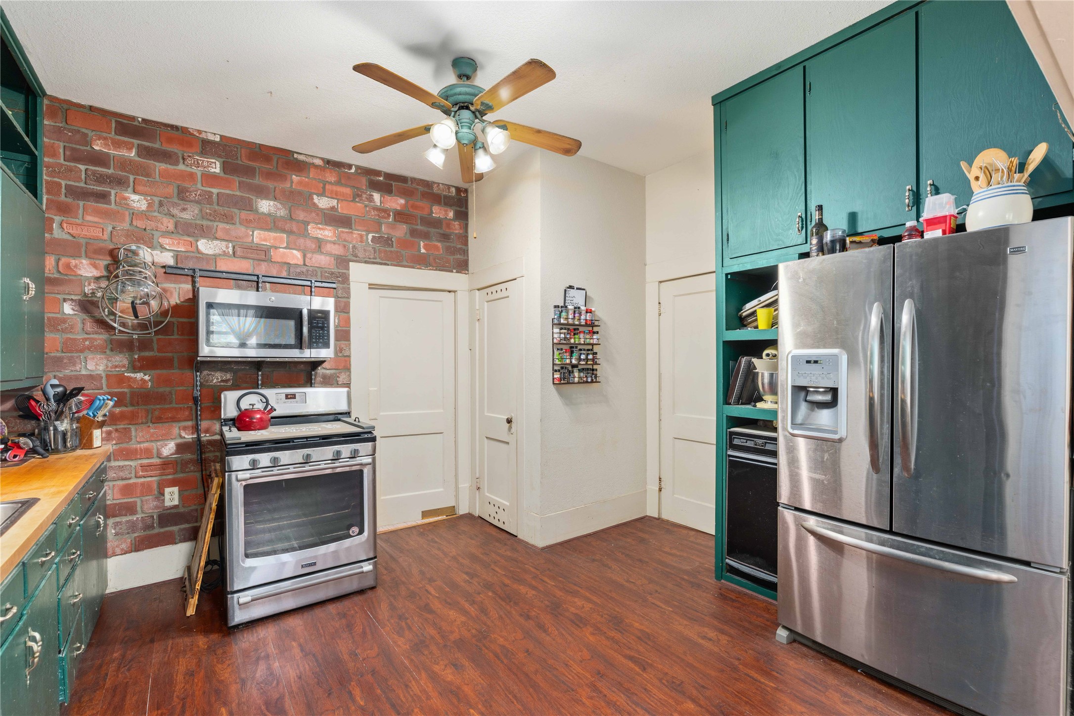 701 4th Street Goldthwaite TX 76844