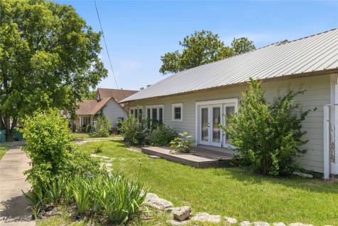 701 4th Street Goldthwaite TX 76844