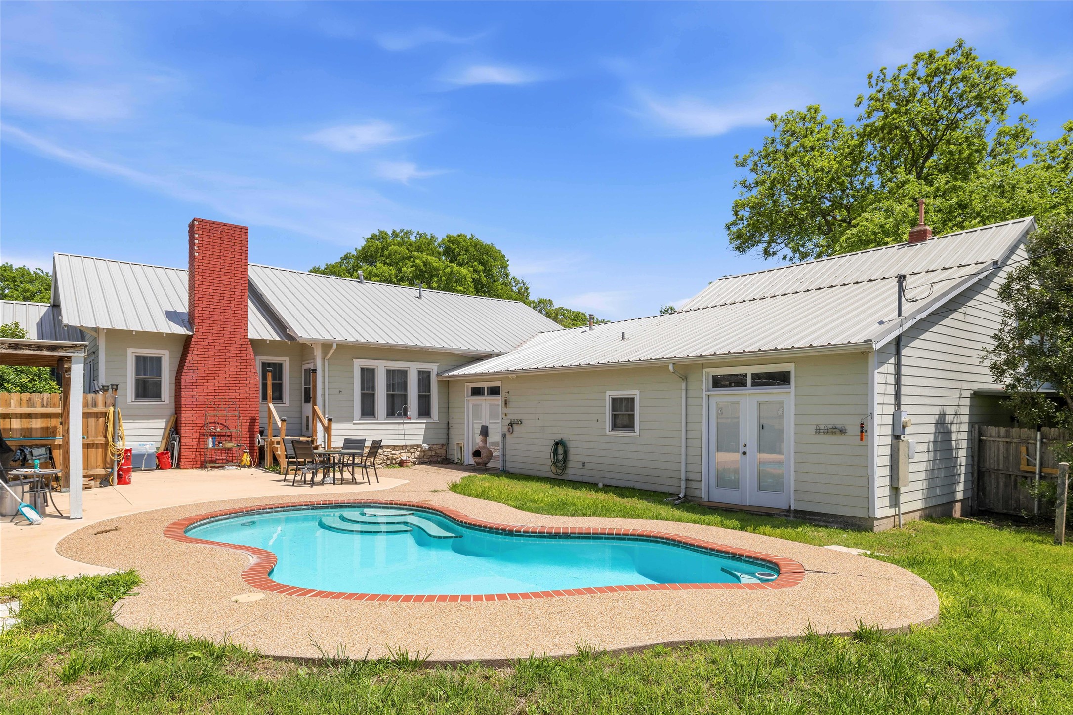 701 4th Street Goldthwaite TX 76844