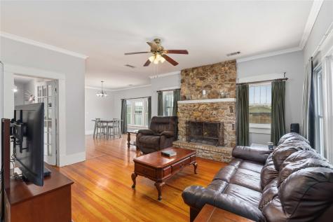701 4th Street Goldthwaite TX 76844