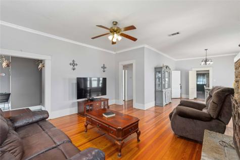 701 4th Street Goldthwaite TX 76844