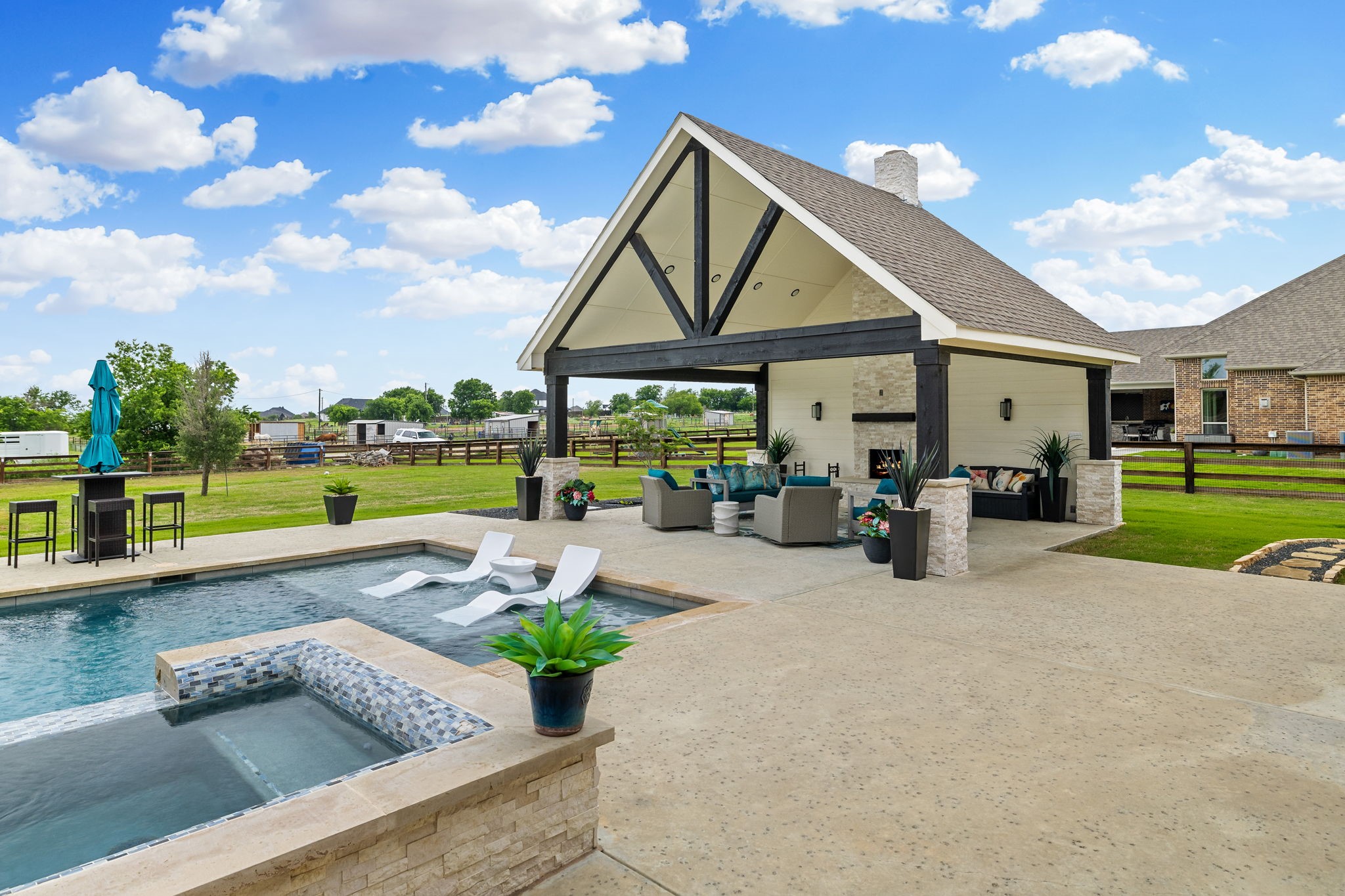 1449 Flanagan Farm Drive Northlake TX 76226