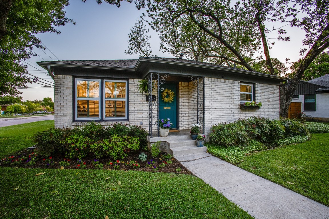 559 Kirkwood Drive Dallas TX 75218