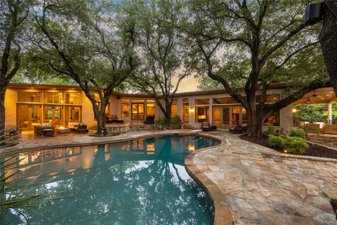 7155 Elmridge Drive Dallas TX 75240