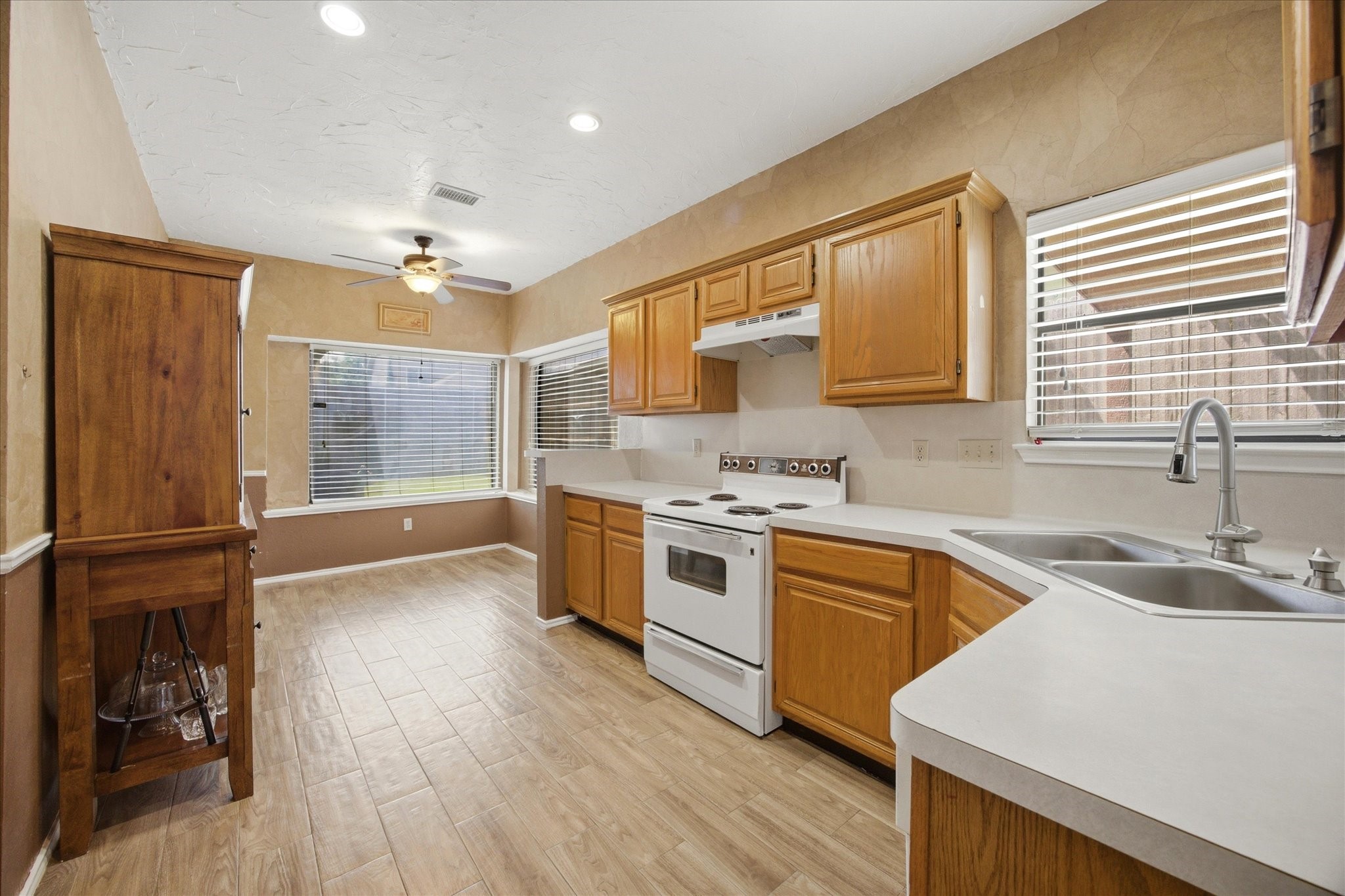 412 Seminary Ridge Mesquite TX 75149