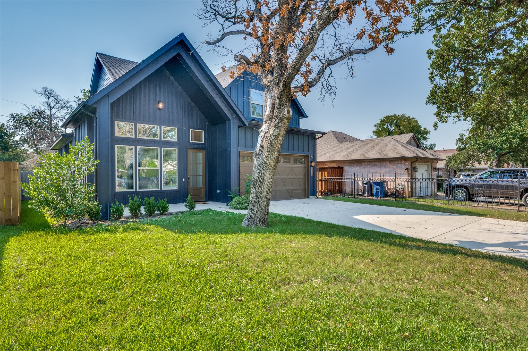 2130 Roanoke Avenue Dallas TX 75235